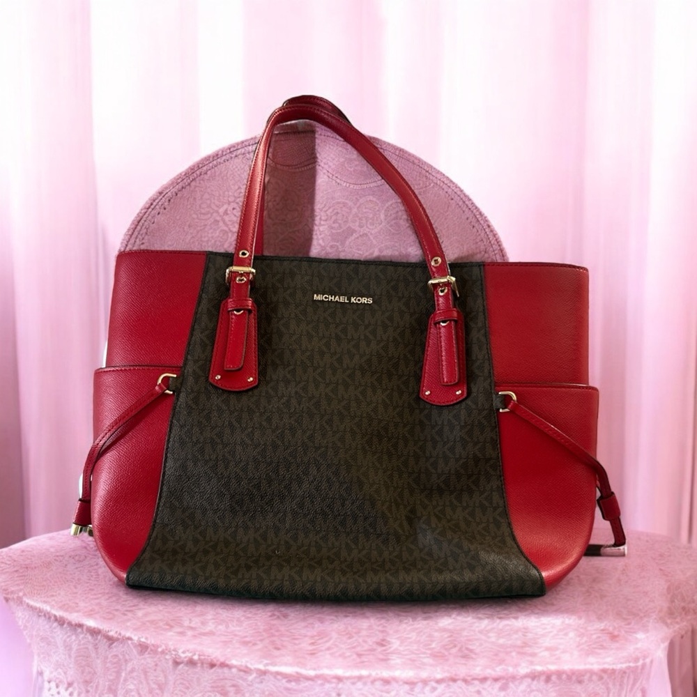 Michael Kors Logo Voyager Large tote